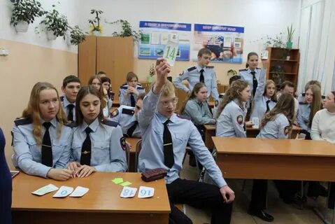 Ученица первого класса общеобразовательной школы люба