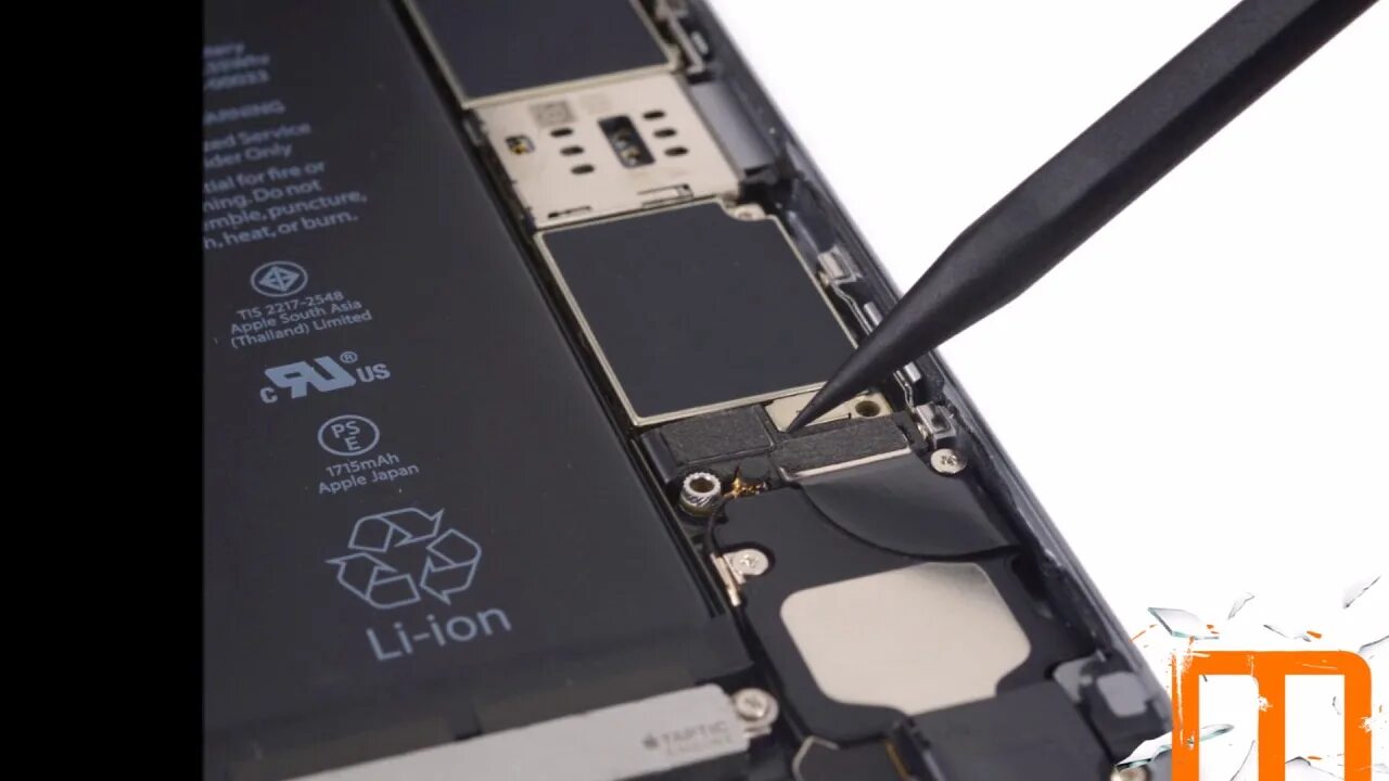 Неизвестная деталь на iphone аккумулятор как убрать. Шлейф батареи iphone 6s. шлейф батареи iphone 6. шлейф гнездо аккумулятора iphone 6s. плата iphone 6s разъем акб.