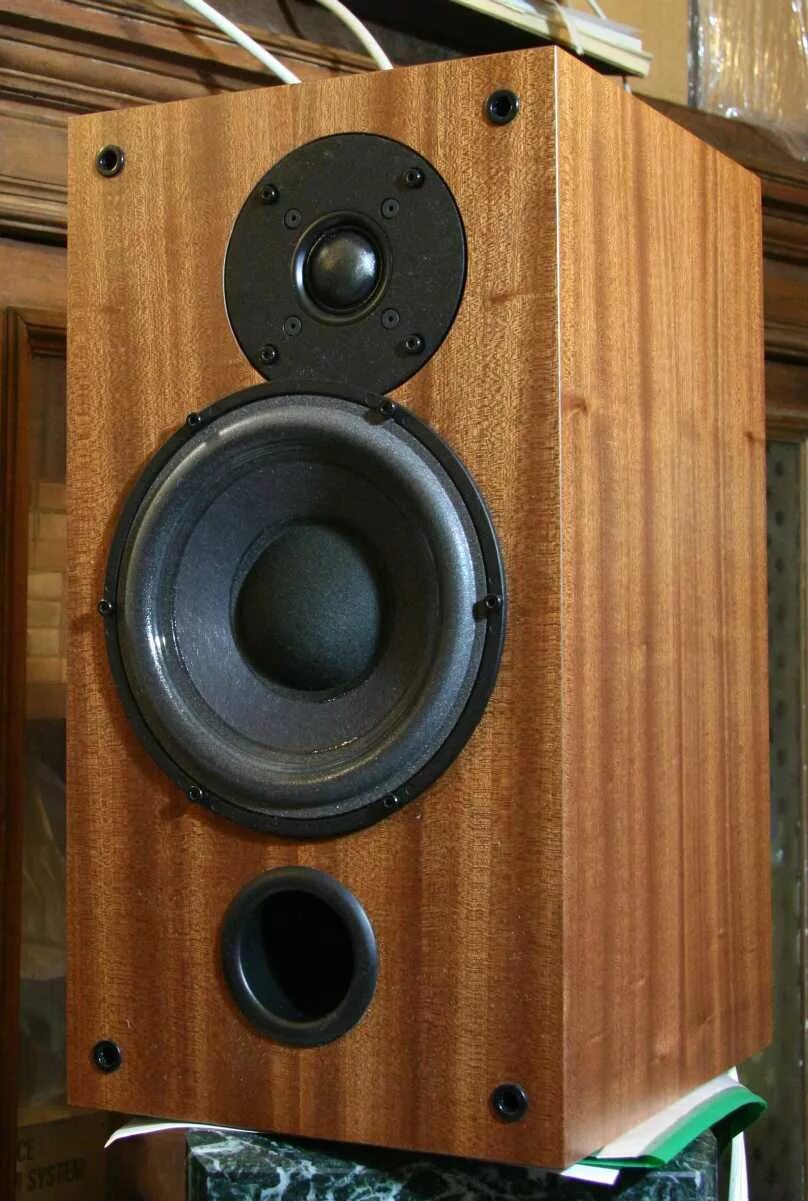 акустическая система m801 rcf. Renkus heinz 121 колонки активные. двухполосная акустическая. акустическая система tapco 6915. акустическая система nordfolk opus 15.