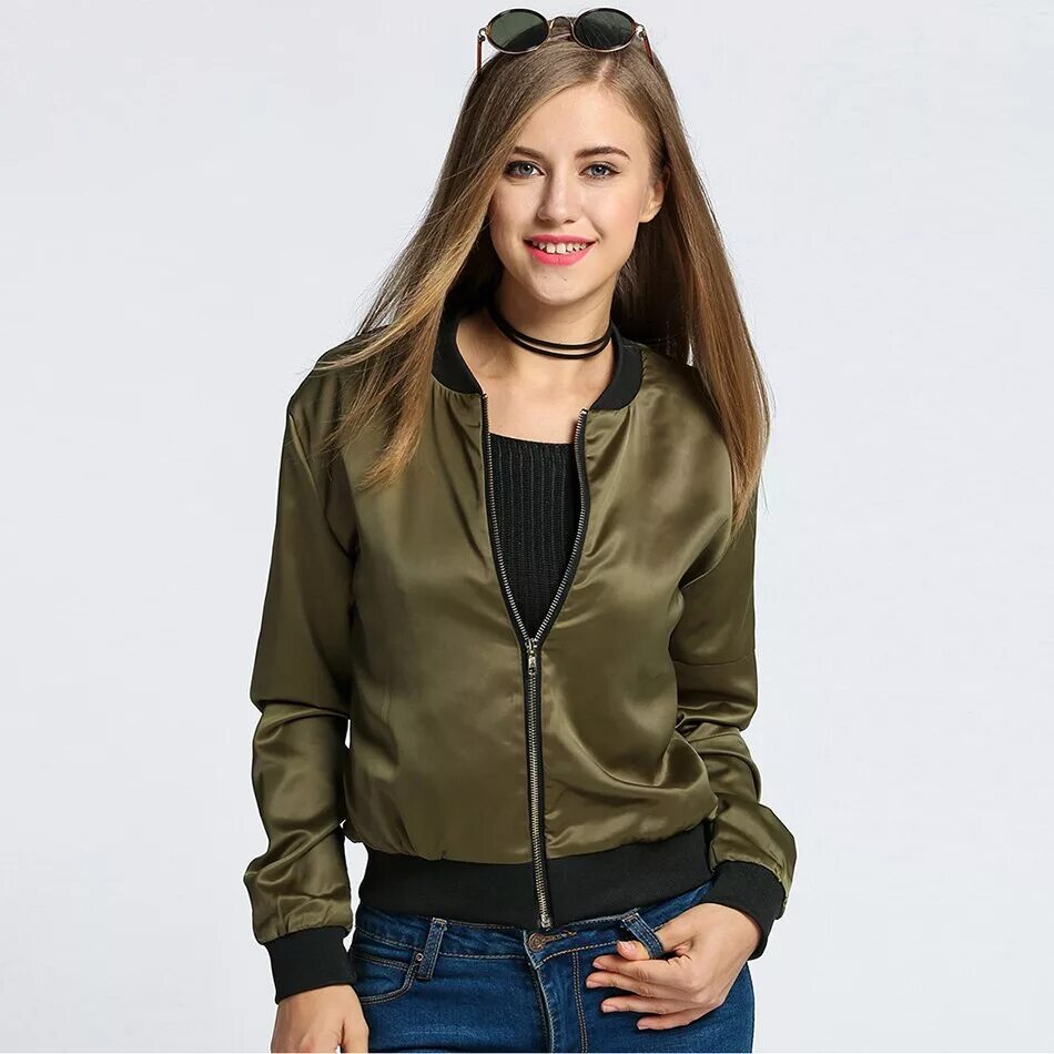 бомберы женские. фотки бомбера. бомбер коллинз. бомберы женские 2022. бейсбольная кофта женская.