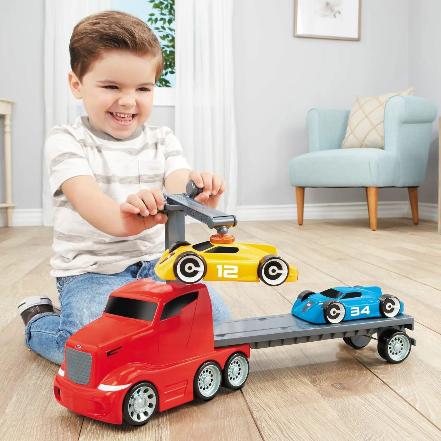 Интересное для мальчика 4 лет. Машинки для детей. Детские машинки игрушки. Игрушечные машинки для мальчиков. Игрушки в машину для детей.