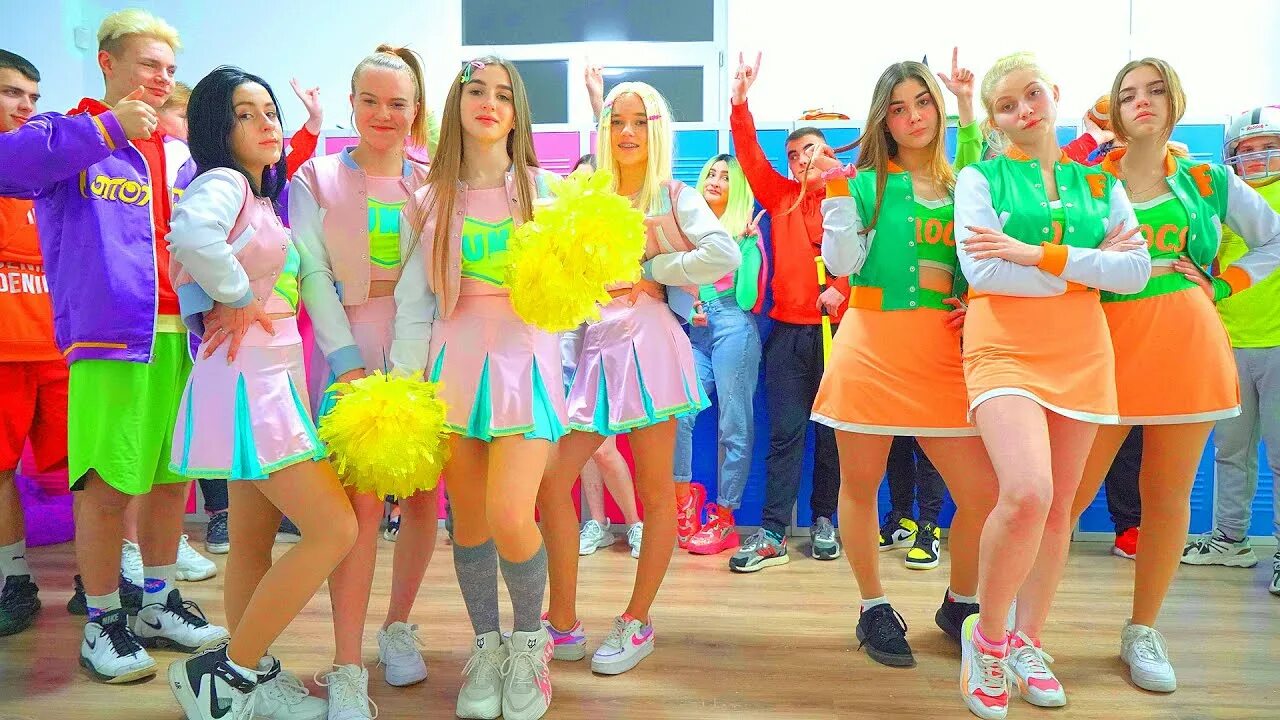 Леди бани в школе черлидерш. Леди бани в школе черлидерш. Леди бани в школе черлидерш. Леди бани в школе черлидерш. Леди бани в школе черлидерш.
