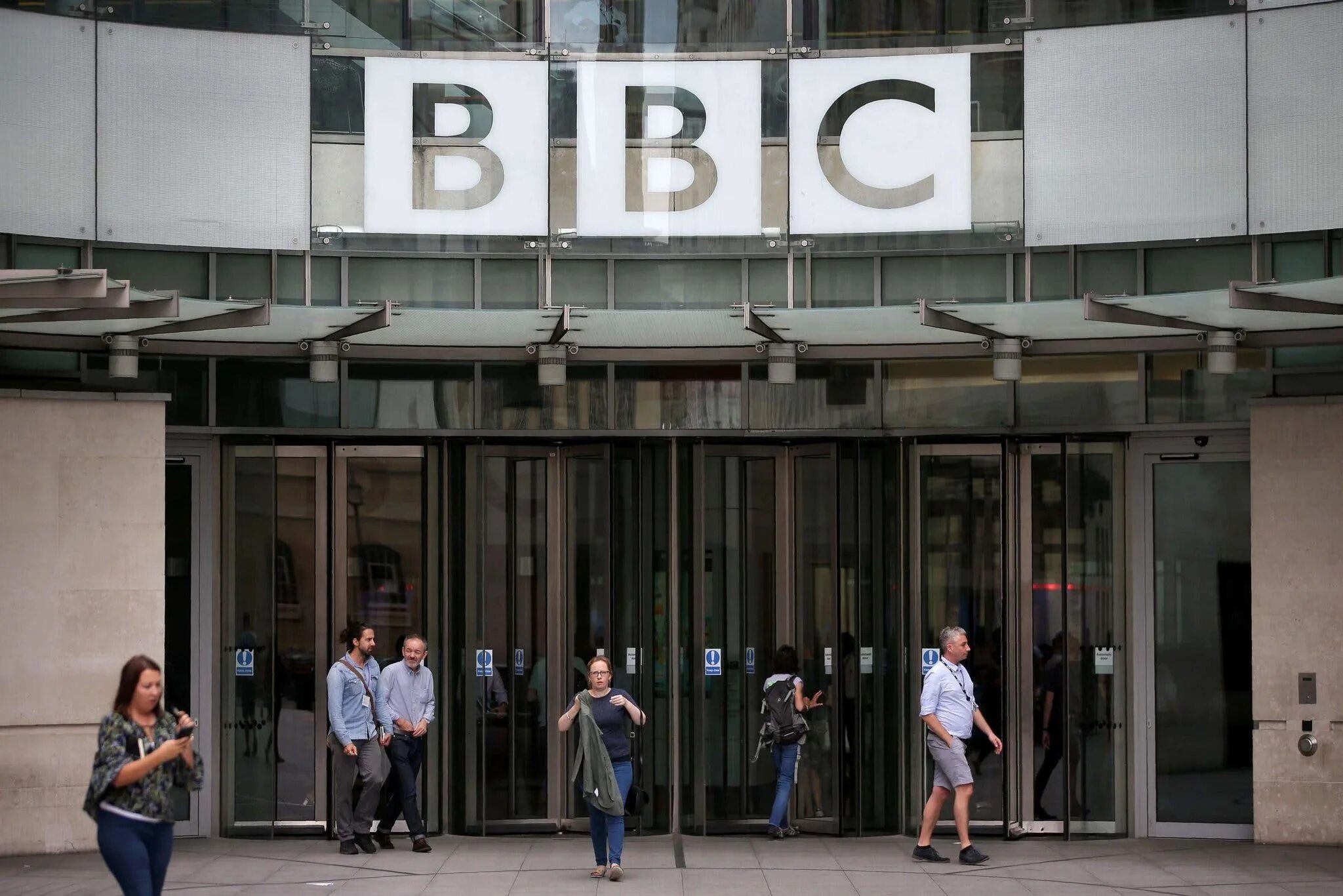 The bbc is probably the. Bbc фото. британская вещательная корпорация. bbc корпорация. bbc корпорация во франции.