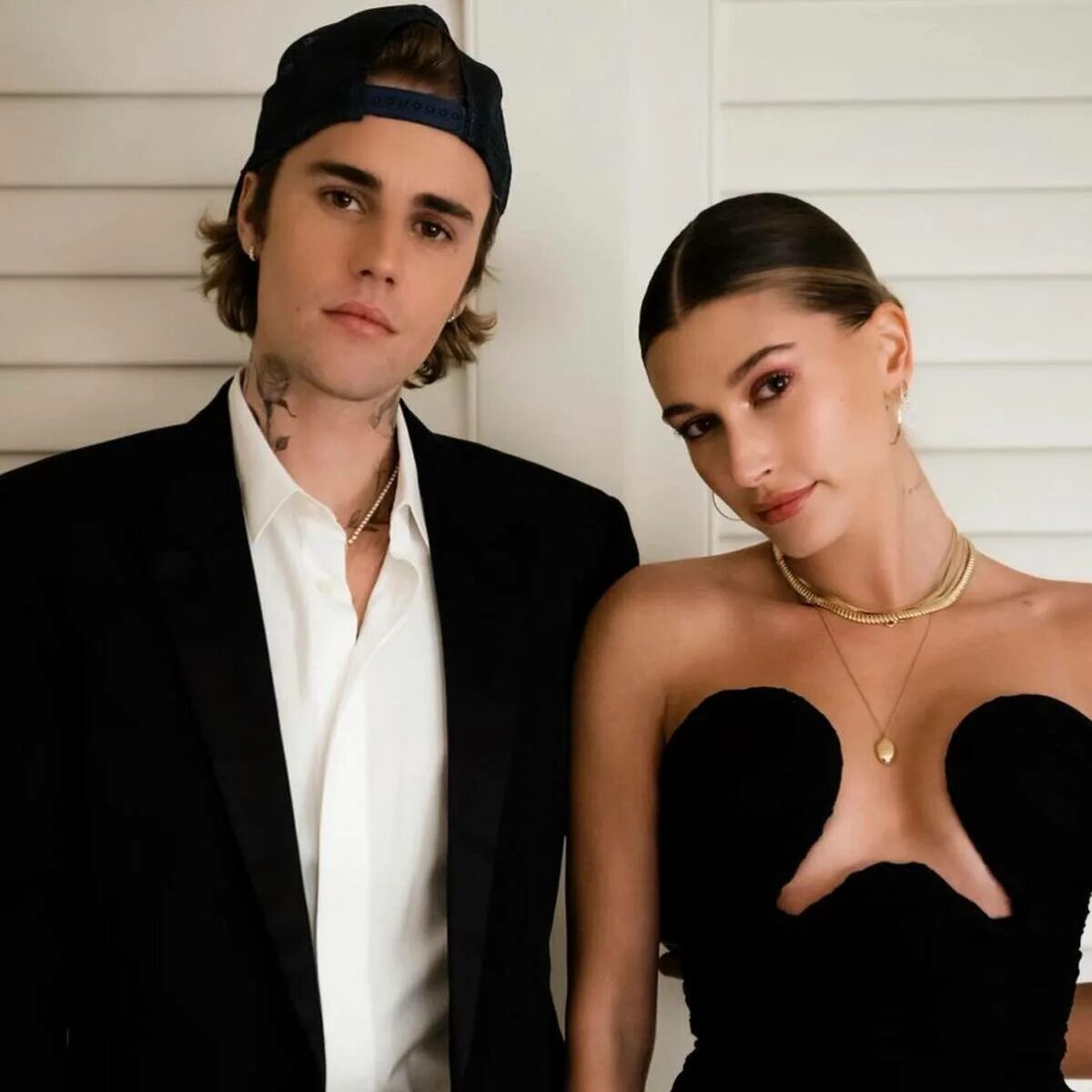 Бибер 2021. Justin bieber grammy 2022. Имидж певца. Бибер подвергался насилию. Джастин бибер.