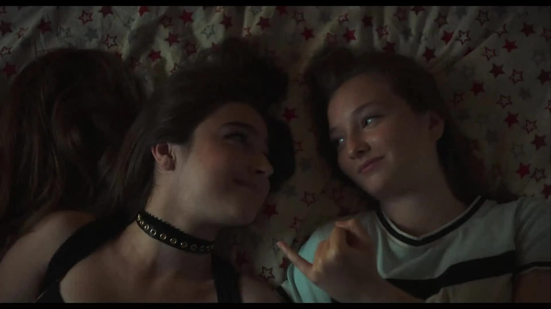 Фильм сестры 2021. Сестры с русскими субтитрами. Сестры с русскими субтитрами. Сестрёнка фильм 2022. Сестры с русскими субтитрами.