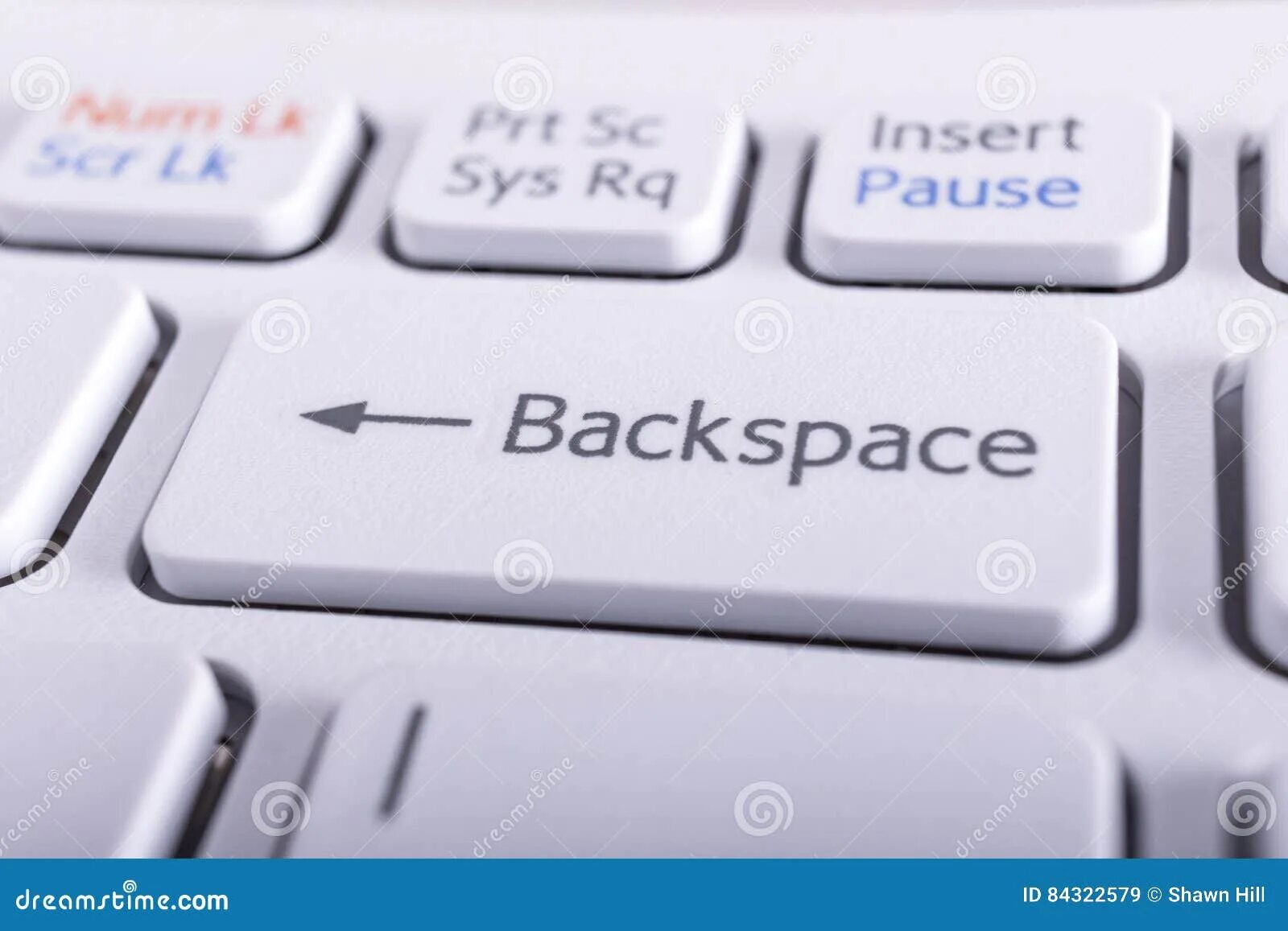 Компьютер backspace. Клавиши бэкспейс на клавиатуре. Кнопка Backspace. Клавиша Backspace на клавиатуре. Кнопка бекспейс на клавиатуре.