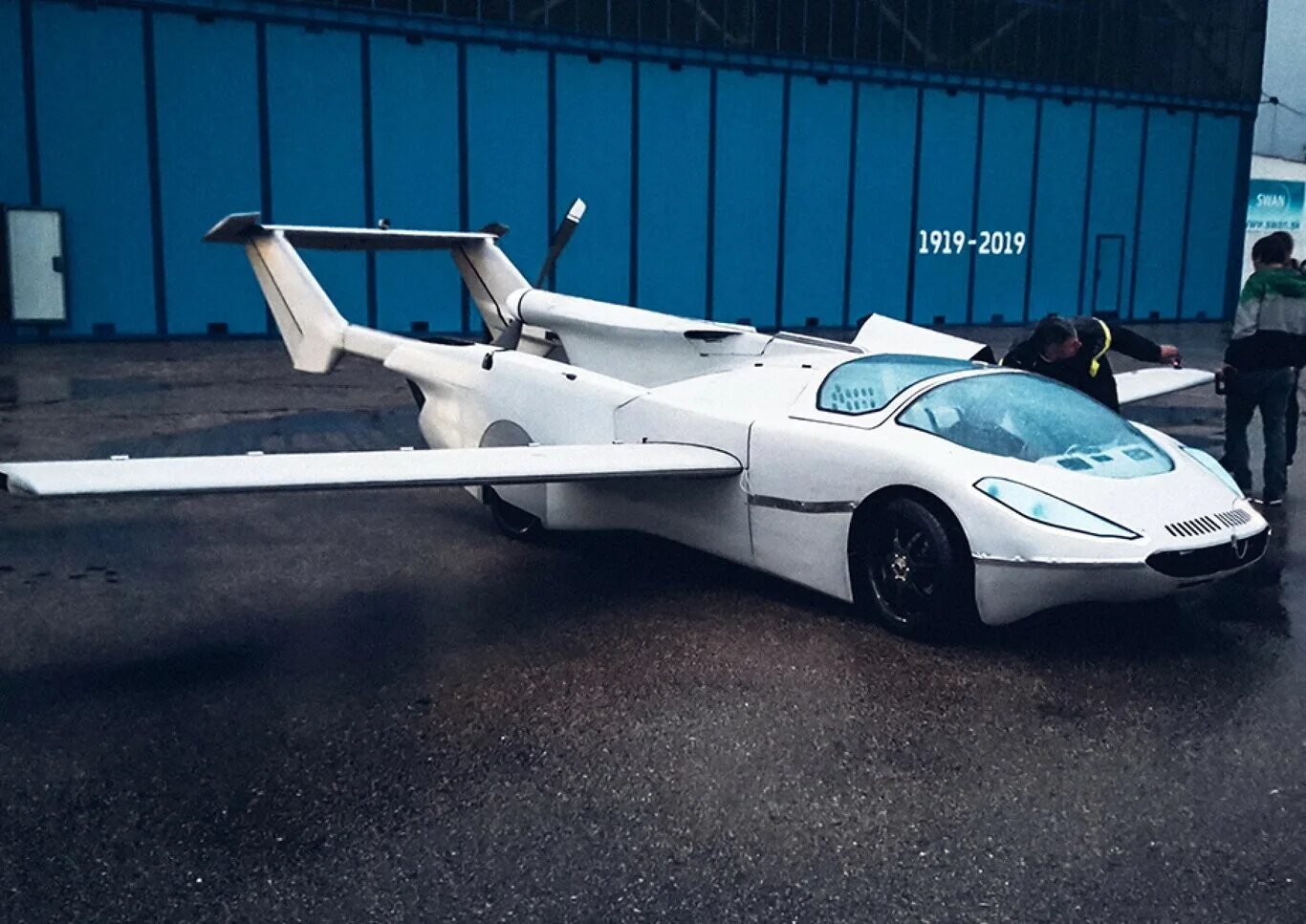 Klein Vision AIRCAR Flying car. Летающий автомобиль AIRCAR от Klein Vision. Летающая машина 2021. Аир машина