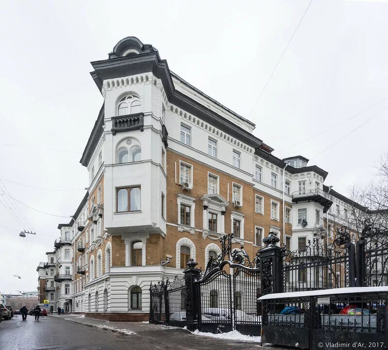 Здание страхового общества. Доходный дом страхового общества россия москва. сретенский бульвар доходный дом страхового общества россия. фролов переулок 1. сретенский бульвар, 61с2.