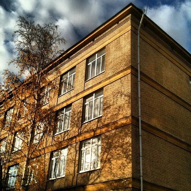 Школа 143 синявинская д. 143 школа пискаревский 13. Школа 143 санкт-петербург. 143 школа казань. Школа 143 харьков.