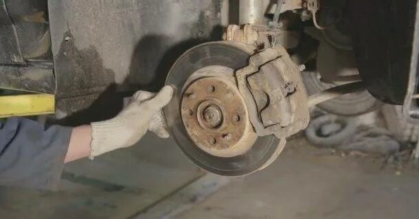 Как заменить тормозные на ваз 2110. Передние тормоза ваз 2110. замена передних колодок 2110. колодки передние ваз 2110. замена передних тормозных колодок 2110.