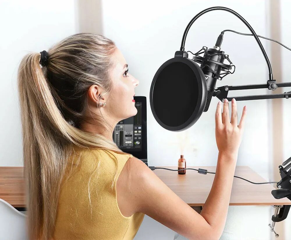 Зачем нужен поп фильтр для микрофона. Поп-фильтр maono au-b00. поп-фильтр tascam tm-ag1. микрофон с поп фильтром maono. поп-фильтр stagg ws-s49.