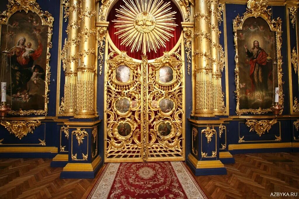 Царские врата куростров. Андреас рицос царские врата. Царские врата иконостаса. Алтарные врата православного храма. Иконостас с царскими вратами в храме.