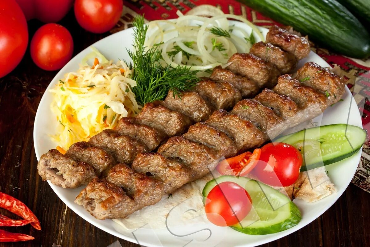 Люля кебаб баранина. Шашлык люля. LUVLA Kebab. Люля кебаб говядина.