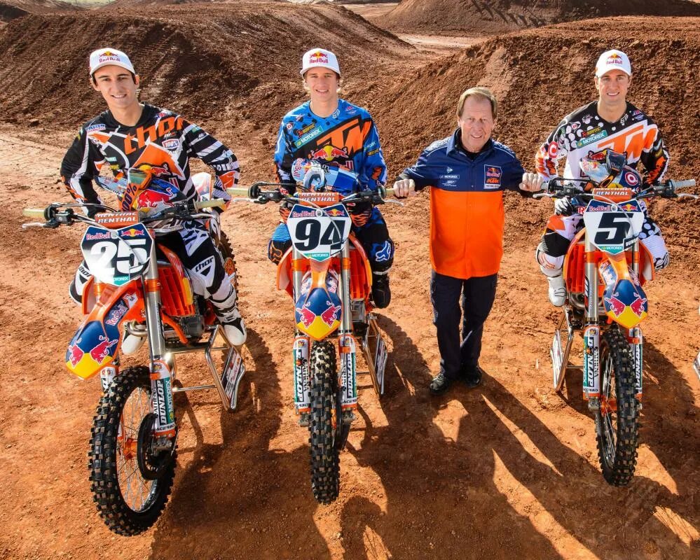 ктм racing team. команда мотокросса. команда мотокросса. мотокросс досааф город краснодар. команда кавасаки мотокросс.