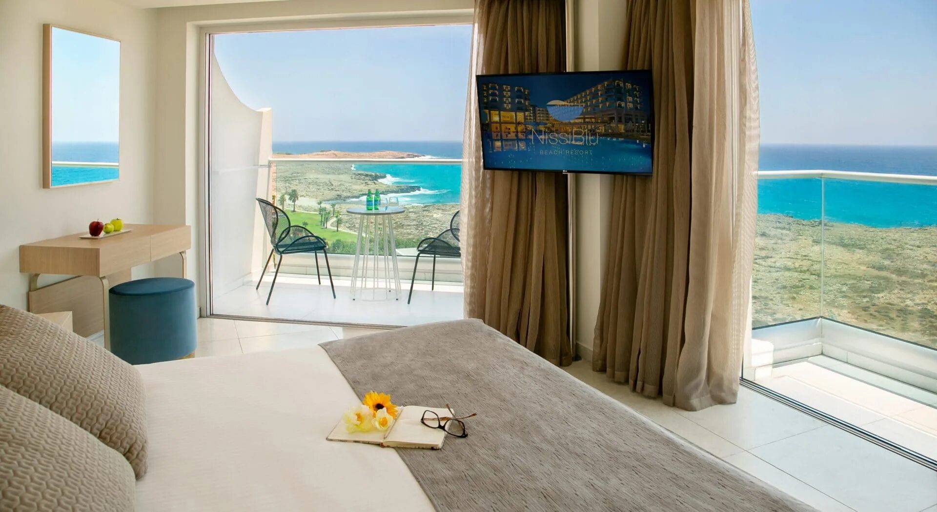 Кипр айя-напа нисси бич блу. Nissi blue beach resort 5 кипр айя-напа. Nissiblu beach resort. Nissiblu beach resort 5 кипр айя-напа. Nissi blue beach resort 5 кипр айя-напа.