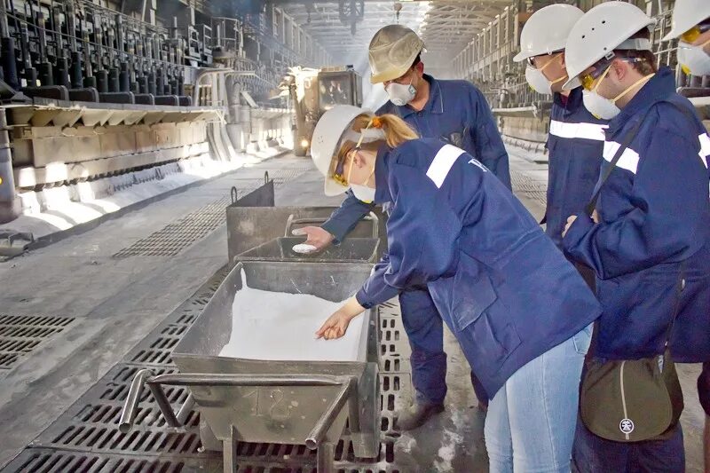 совершенствование условий труда. условия труда на предприятии. условия работы на заводе. тальман. шум на предприятии.