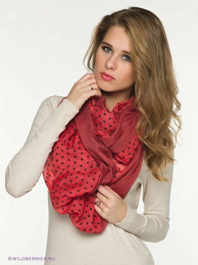 Покажи шарф. Леопардовый шарф. Яркий вязаный шарф. Покажи шарф. Трикотажный шарф.