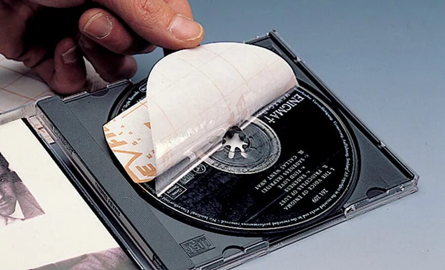 Диск для хранения видео. Наклейки для cd дисков. прототип компакт-диска. cd диск в пленке. протектор для cd диска.