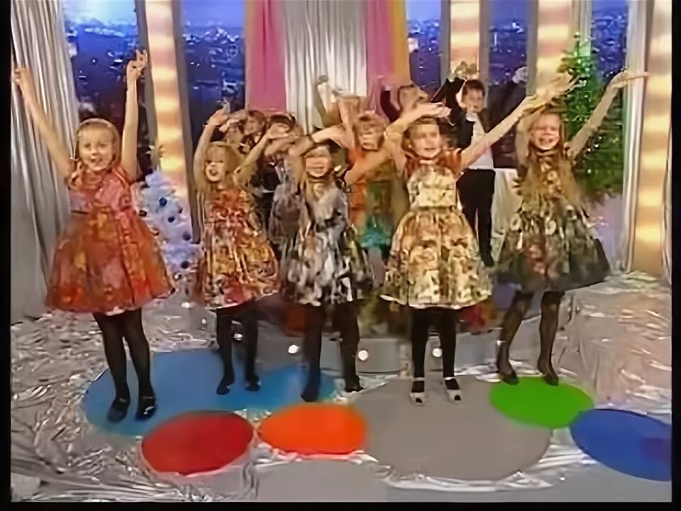 Детский хор великан 2013. Детский хор великан. Детский хор великан шоу зазазу. Детский хор великан. Хор великан кошка беспородная.