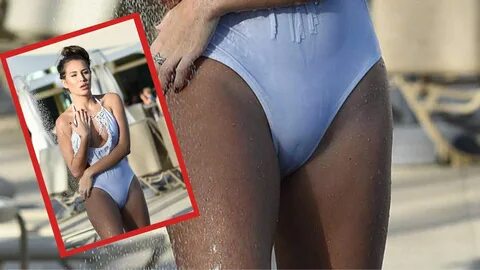 Female celebrity camel toe