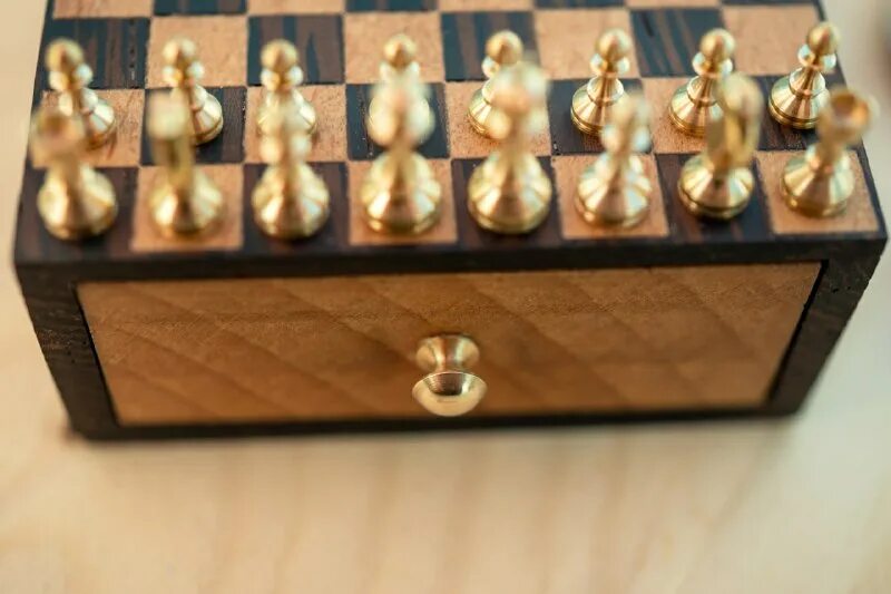 зажигалка левша самодельная. левша самоделки. левша зажигалка. зажигалка то левша. логотип канала левша.