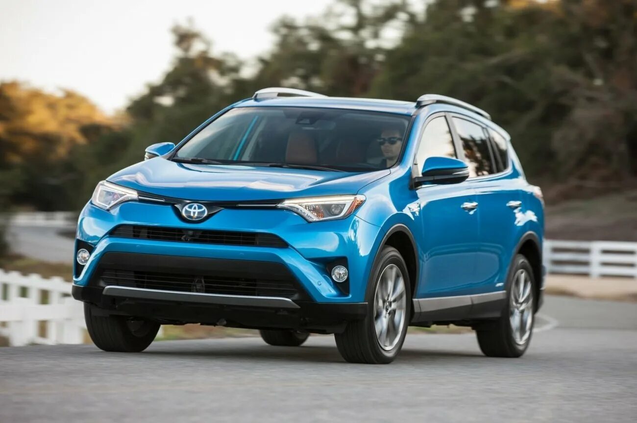 Toyota rav4 2017. Toyota rav4 Hybrid. Тойота рав 4 гибрид. Toyota rav4 Hybrid 2017. Рав четыре