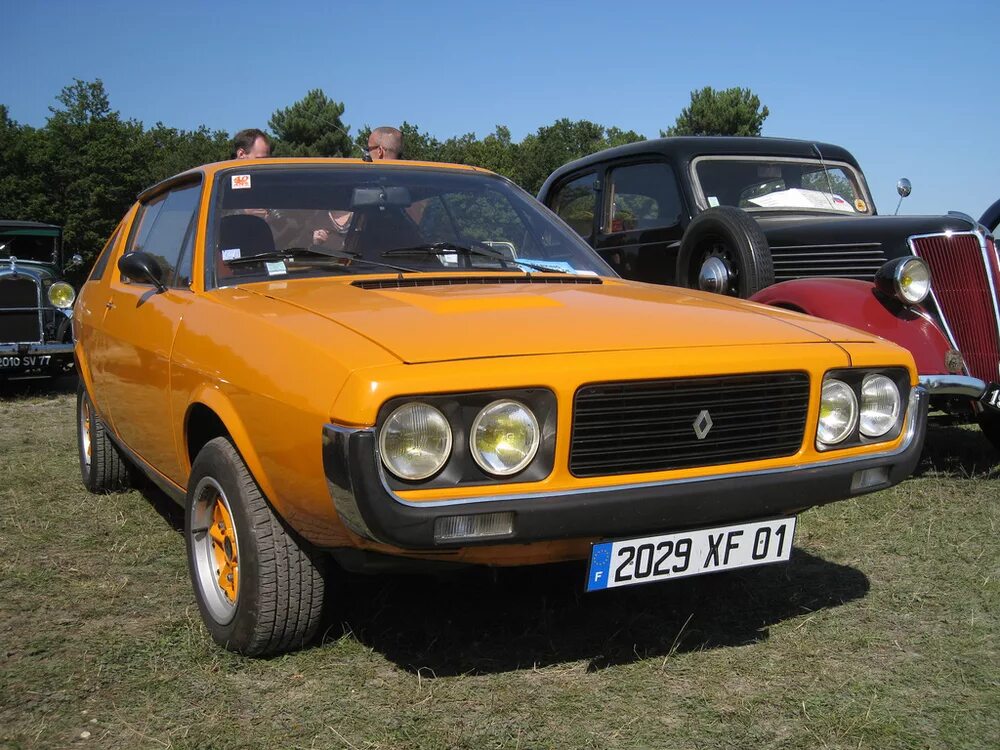 Renault 17