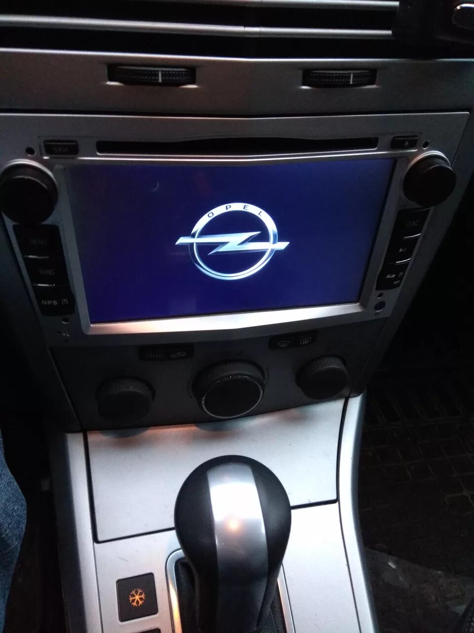 2 Din Opel Astra h. Магнитофон опель