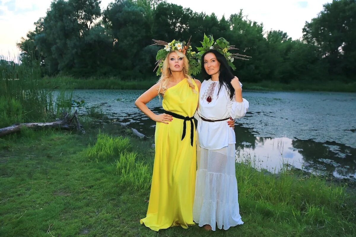 Платье на купалу. Наряд на ивана купала. Наряд на ивана купала. Аграфена купальница 6 июля. Платье на купалу.