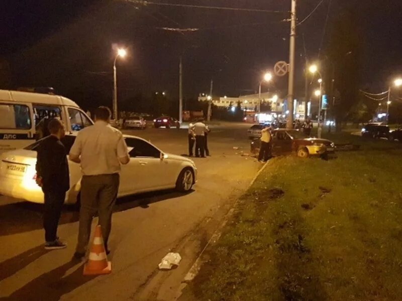 сегодня ночью в липецке. ночной липецк. липецк город вечер. сегодня ночью в липецке. липецк сейчас ночью.