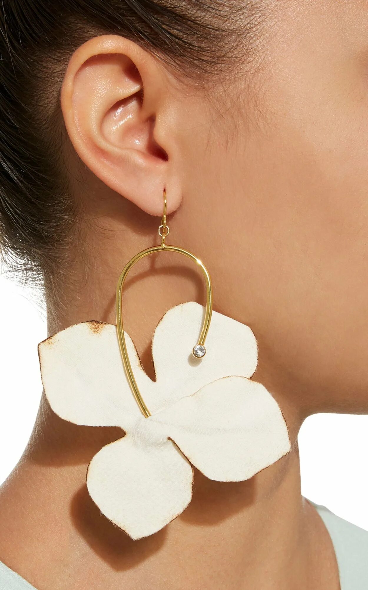 Серьги в виде цветов. Необычные серьги. Серьги ромашки. Серьги. Серьги цветы серебро.