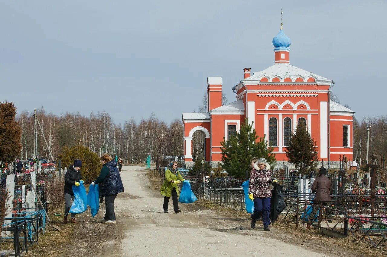 Погода козельск на 10 дней калужская область. Козельск новое кладбище. Кладбище в Козельске Калужской области. Городское кладбище Козельск новое. Новое кладбище.