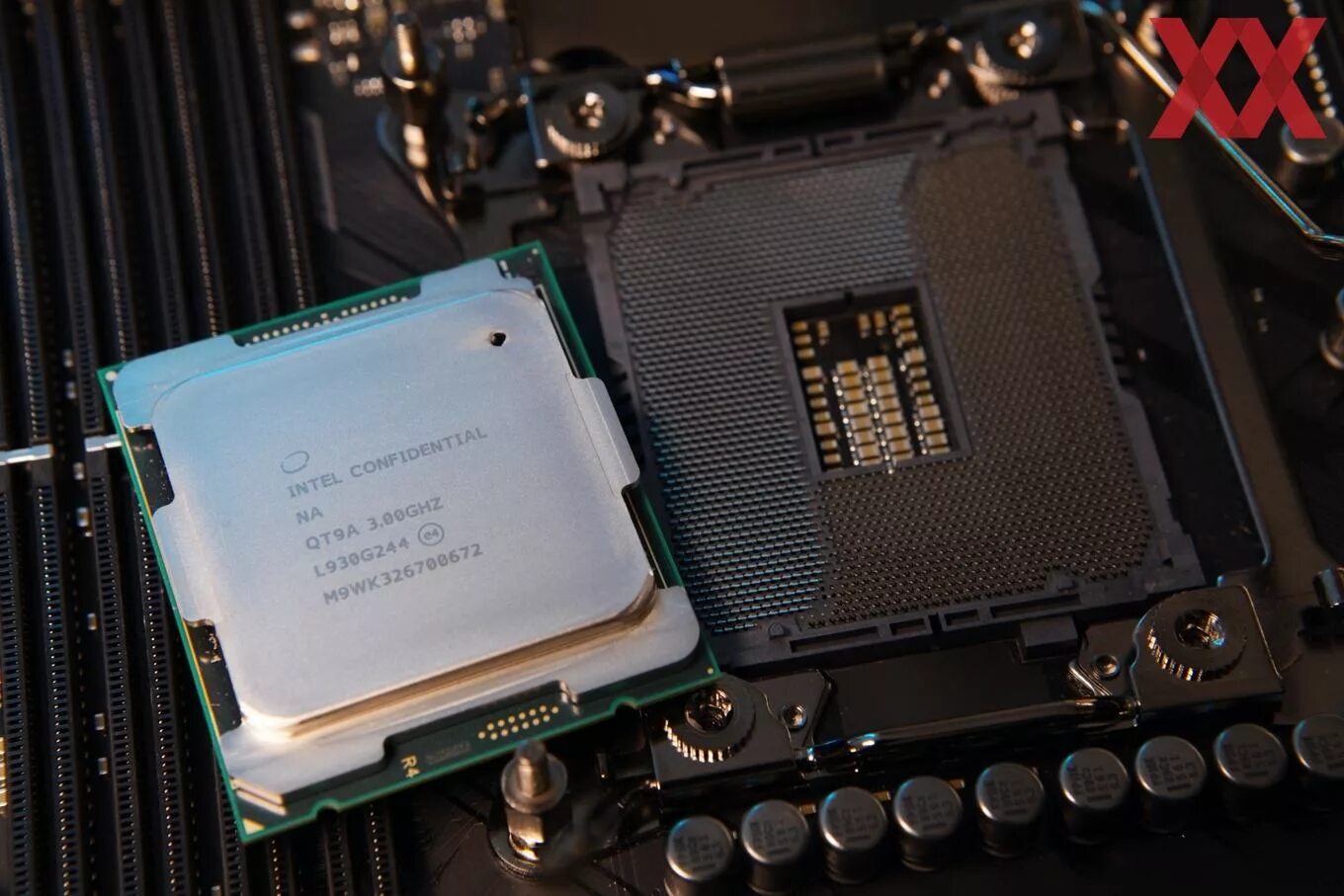 Процессор 9 поколения. Процессор Intel Core i9. Процессор Intel Core i9 10980xe. Процессор Intel Core i9-10980xe Box. Процессор Intel Core i9-10980xe extreme Edition.