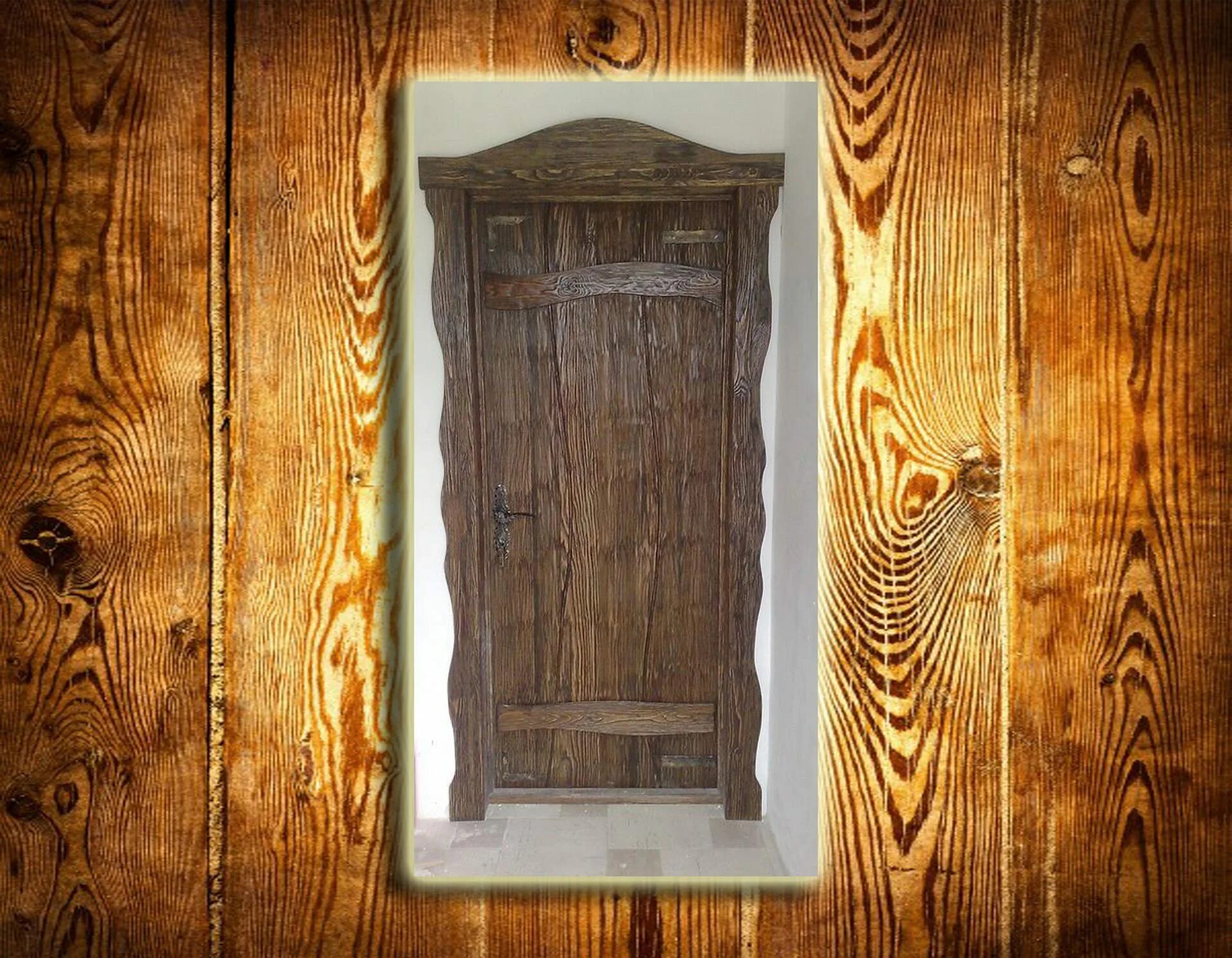 Под дверца. Двери под старину из дерева. Шарниры для деревянных ворот. Двери в баню деревянные. Деревянные двери под старину.