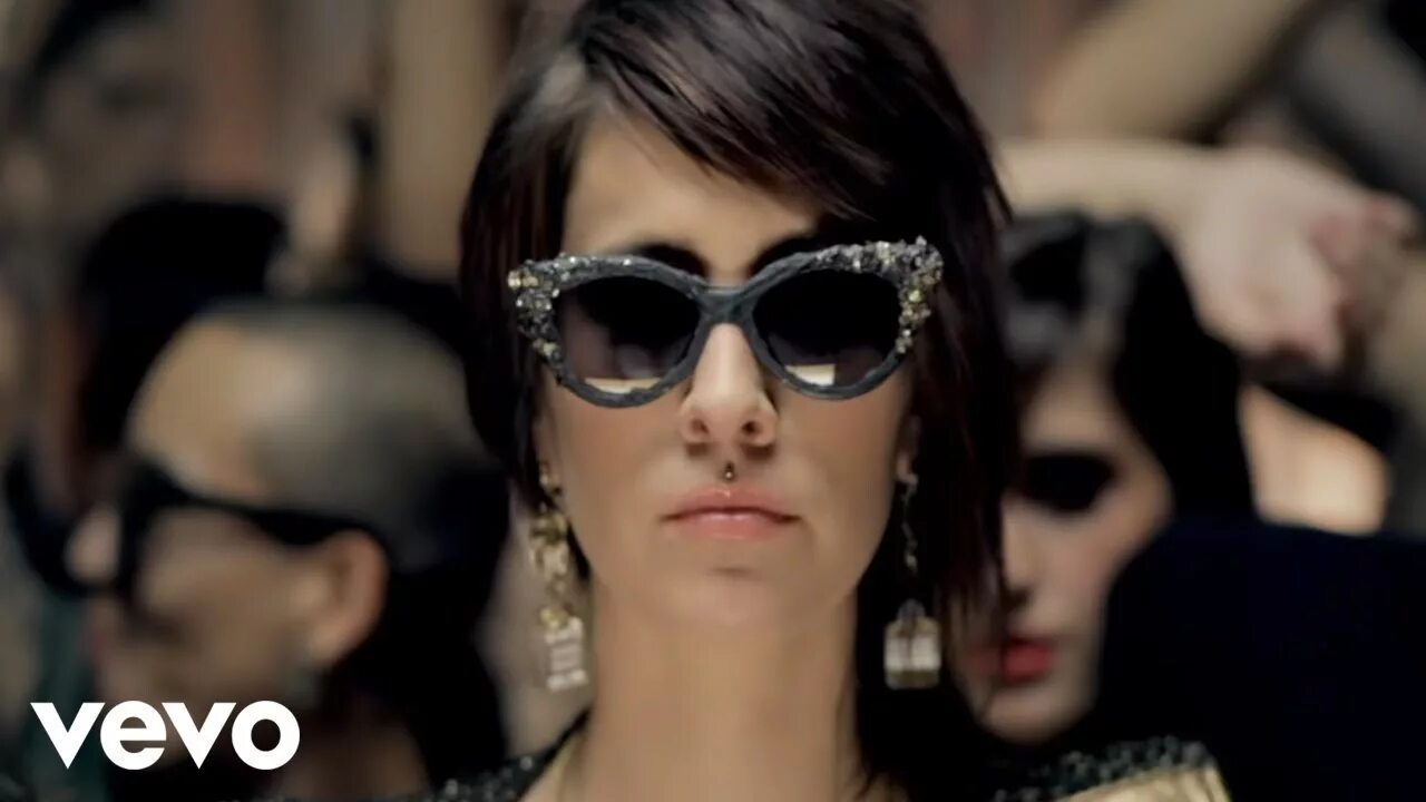 Dev like a. The cataracs. the cataracs dev. dev певица. far east movement ft. the cataracs, dev - like a g6.