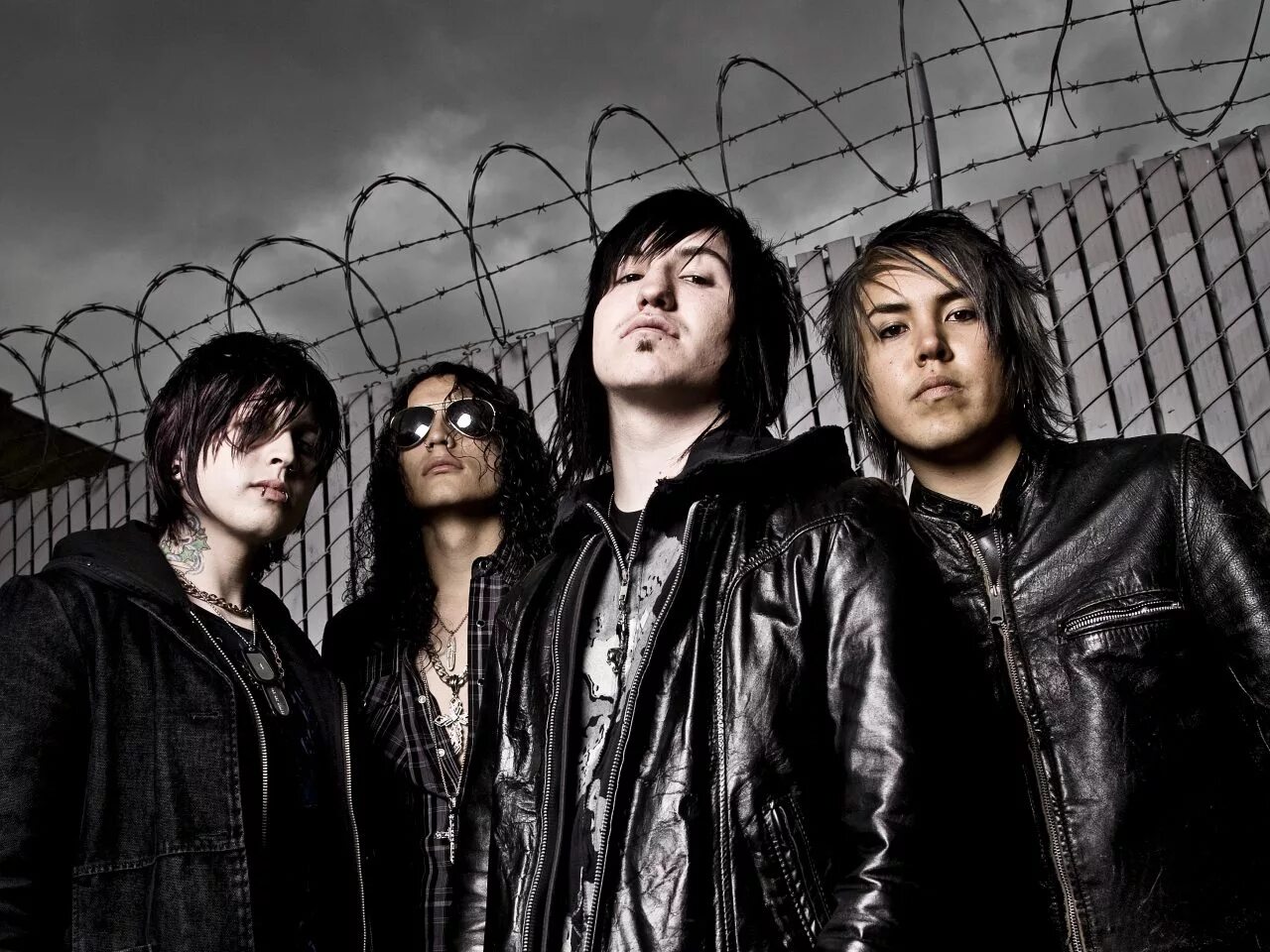 Escape the heat. Группа Escape the Fate. Escape the Fate 2021. Макс Грин Escape the Fate. Escape the Fate 2010.
