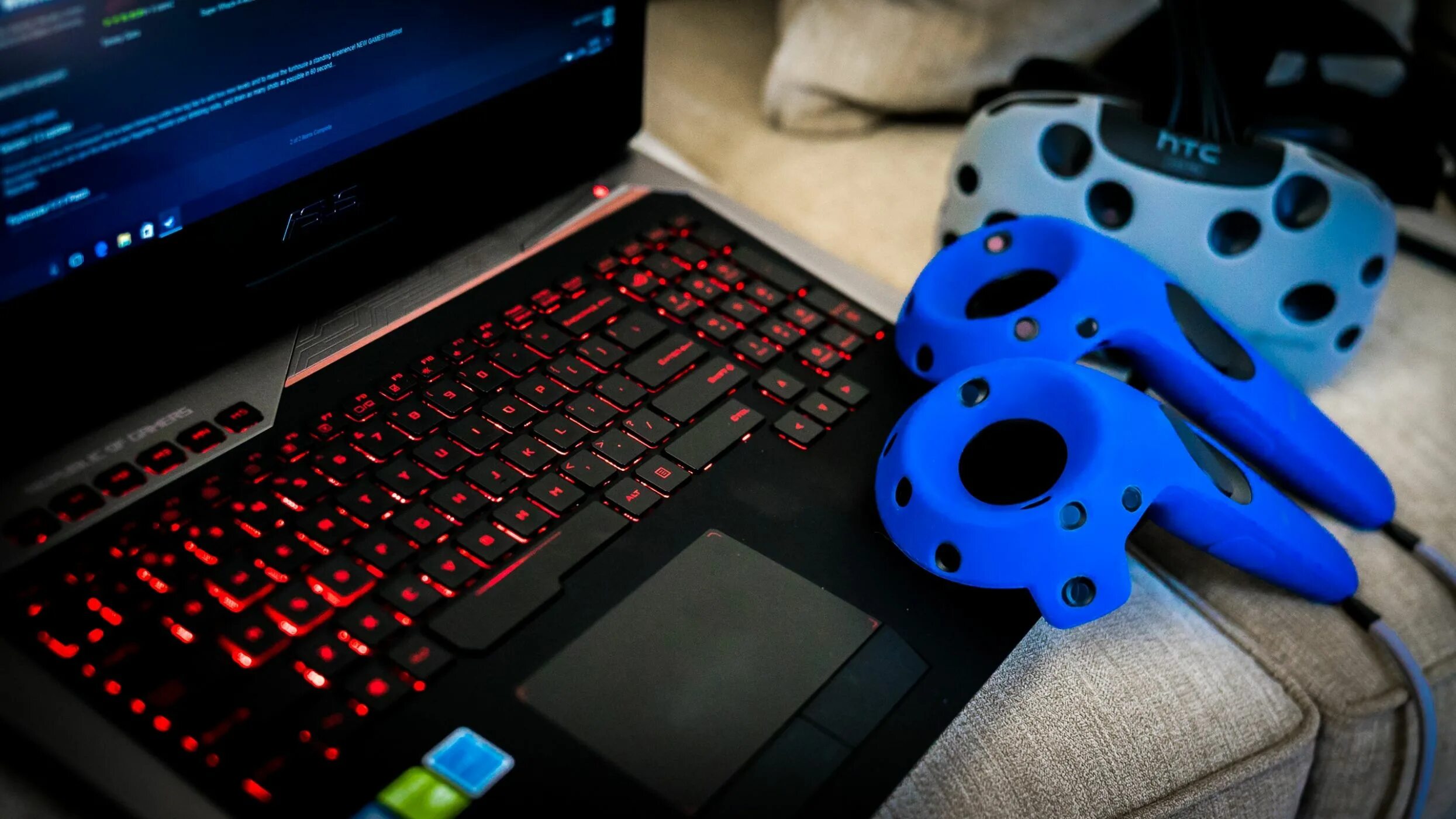 рюкзак razer utility backpack. геймерские вещи. красивое игровое место. вещи для геймеров. геймерская клавиатура беспроводная с подсветкой.