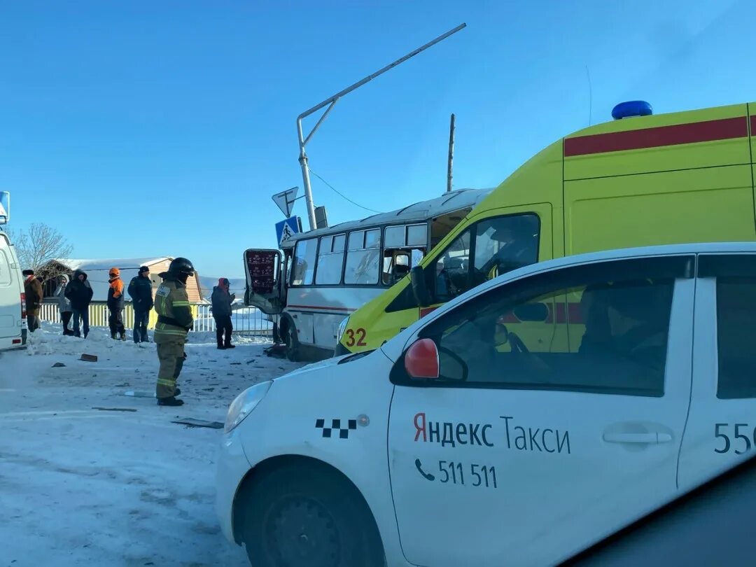 ДТП Комсомольск-на-Амуре. Аварии в Комсомольске на Амуре автобусы. Авария в Комсомольске на Амуре на Комшоссе. Свежие новости комсомольска на амуре сегодня