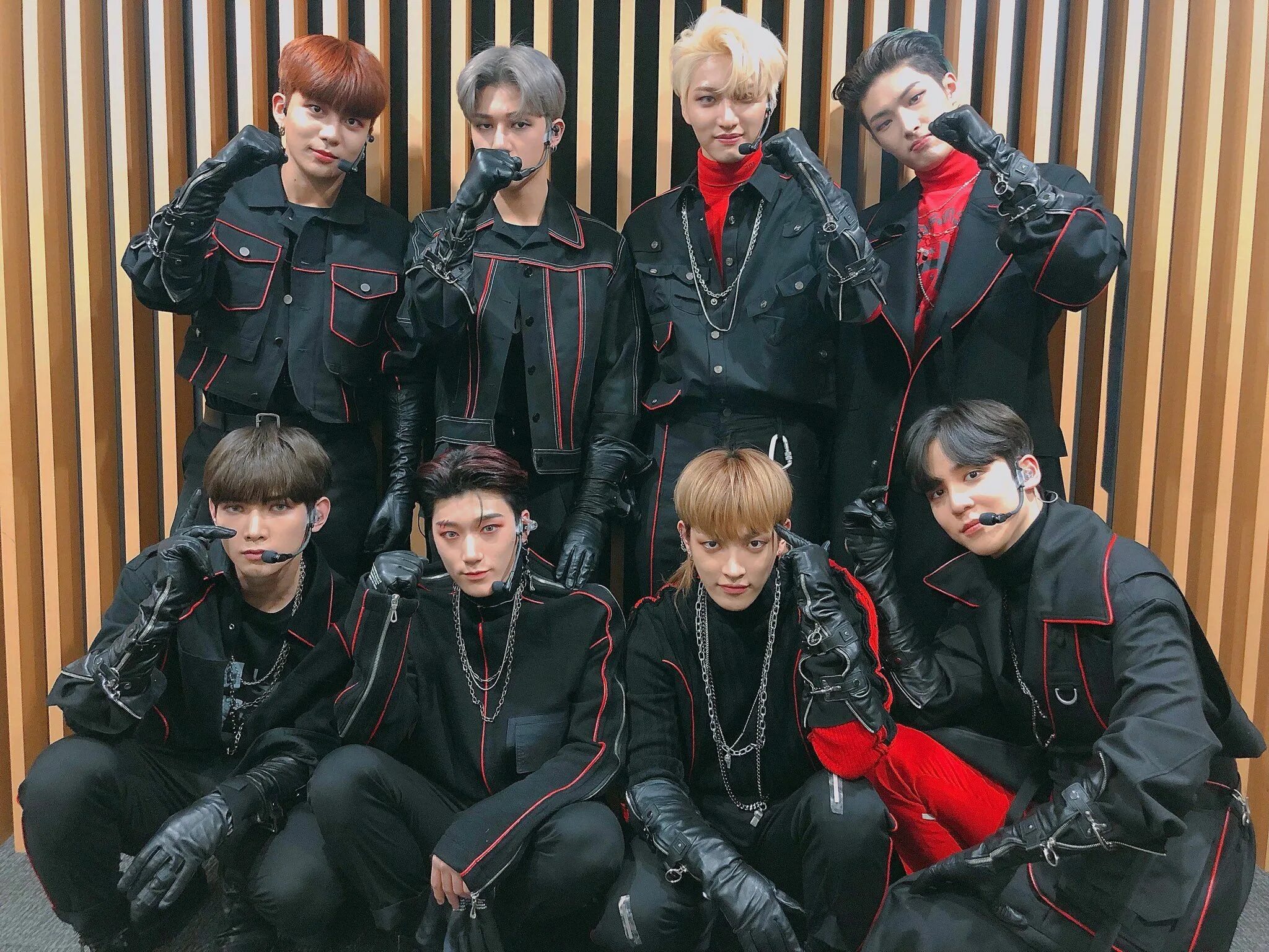 Группа ATEEZ. Группа ATEEZ 2022. ATEEZ BTOB. K Pop группа ATEEZ. Участники группы ateez