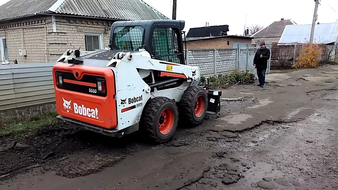 Bobcat 175 с фрезой. Фреза Bobcat t650. Бобкэт с фрезой. Планировщик Бобкэт. Фреза на бобкэт