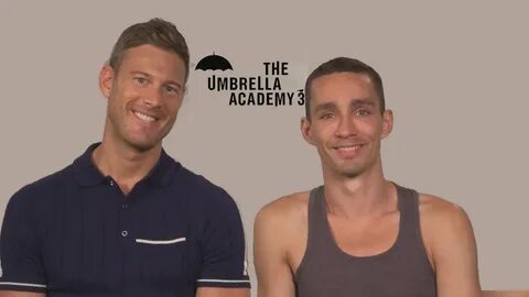 Tom Hopper and Robert Sheehan chat with ET's Will Marfuggi about th...