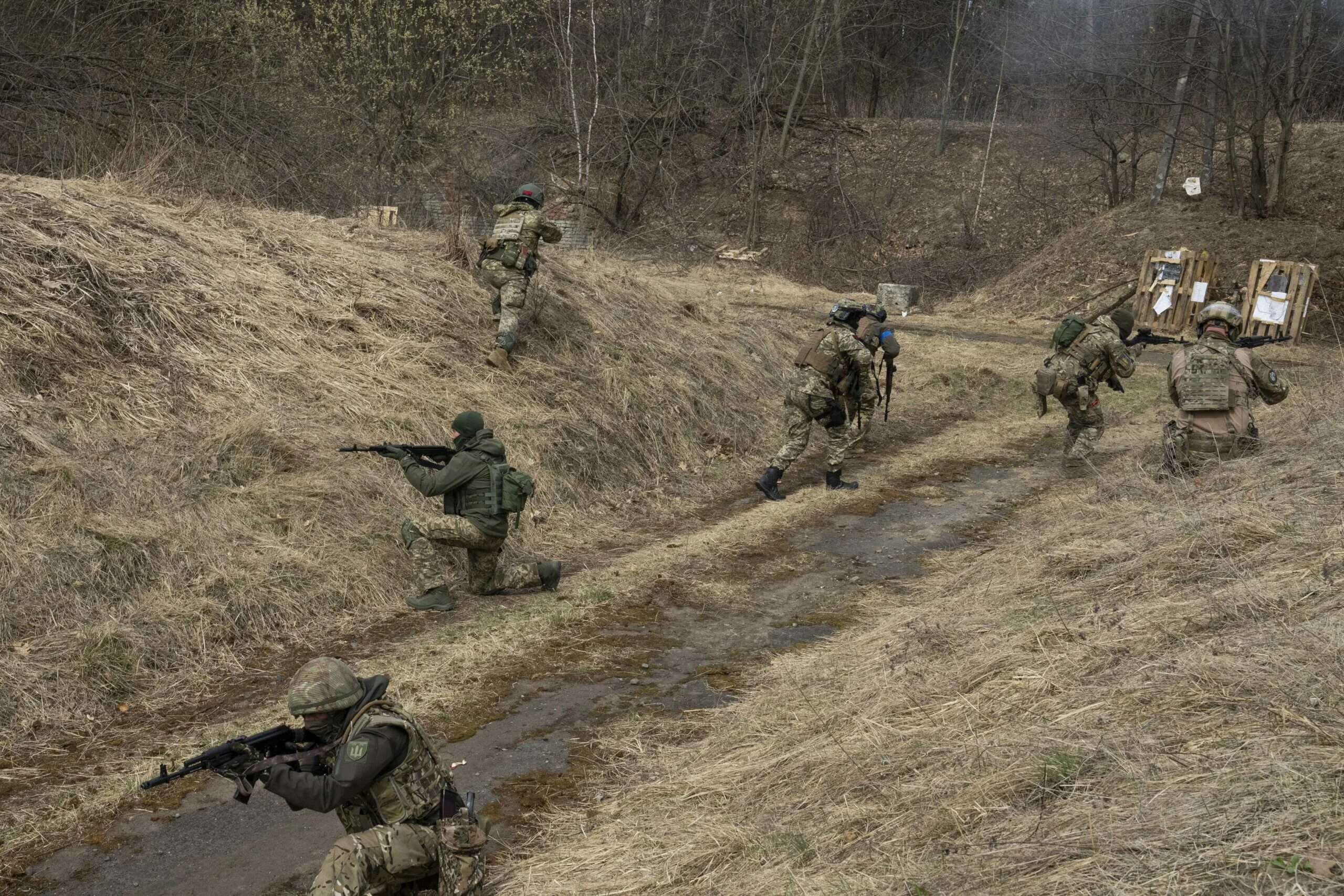 Военные учения. Российские военные на Украине. Военный эксперт. Фото российских военных на Украине. Прогнозы войны с украиной на сегодня последние