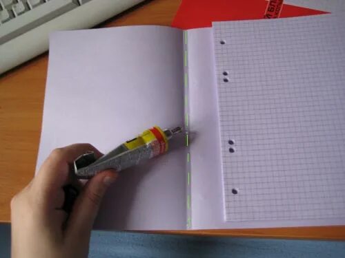 Аппликация из природного материала в детском саду. Природный материал. Лесовичок из природного материала. Поделка изротродного материала. Природный материал для поделок.