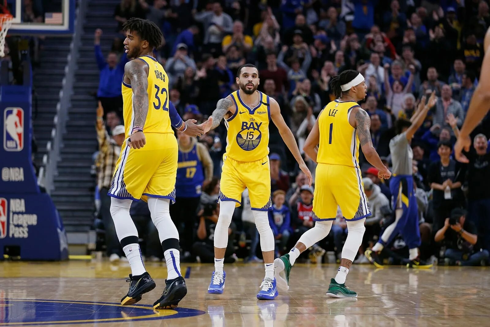 Стефен карри 2022 чемпион. Голден стэйт уорриорз. Баскетбольная команда голден стэйт. Gold state. Голден стэйт уорриорз состав.