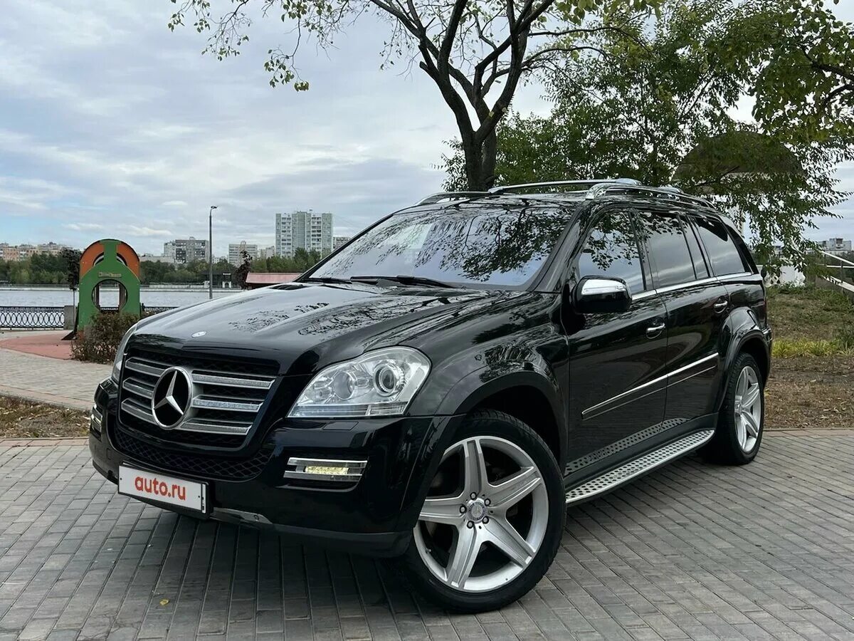 Мерседес джип 2009. Mercedes benz gl350 2009. Мерседес gl 2009. Мерседес gl 2009 года фото. Мерседес бенц gl 2009.