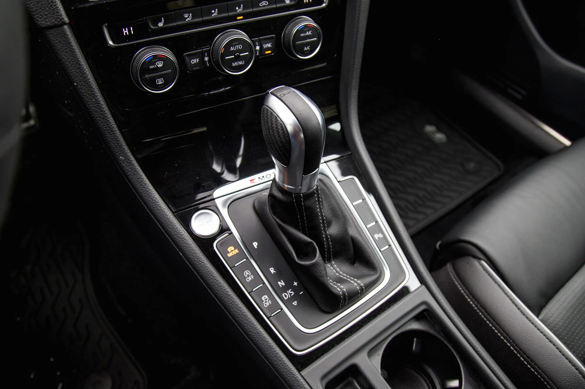 прогрев дсг. ошибка dsg skoda kodiaq. фольксваген дсг. прогрев дсг. прошивка dq200 на автомобиле.