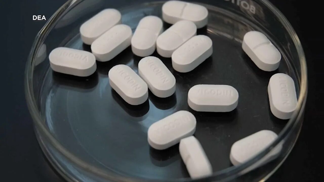 Таблетка басс. Таблетка басс. Как выглядят таблетки. Rybelsus 14 mg. Лёгкие наркотических таблетки.