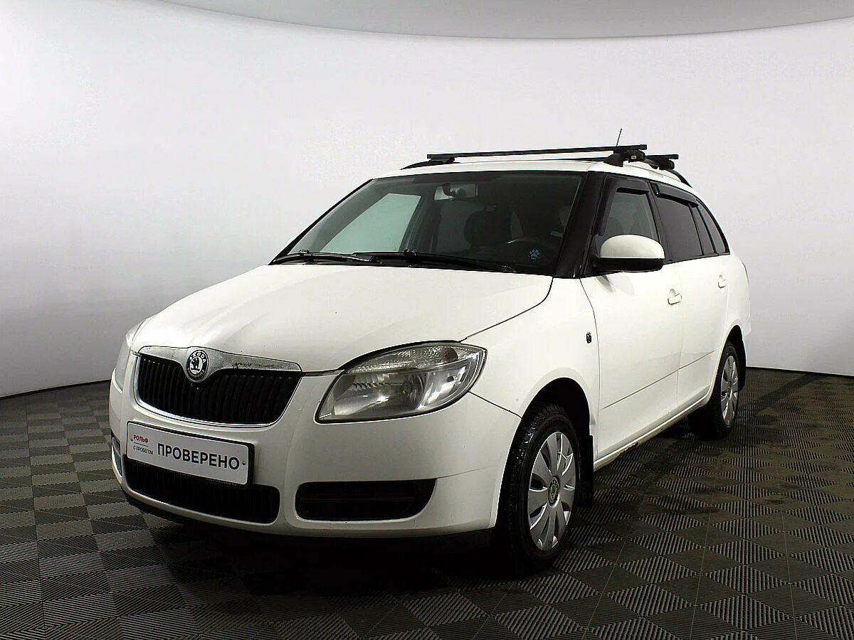 Фабия универсал 1.4. Skoda Fabia 2008 универсал 1.4. Skoda Fabia 2009 универсал. Skoda Fabia 2008 универсал. Шкода Фабия 2 универсал.