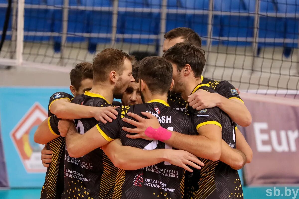 Волейбол начало. Марченко волейбол шахтер. Марченко волейбол шахтер. Солигорский шахтер волейбол состав. Шахтер волейбол.