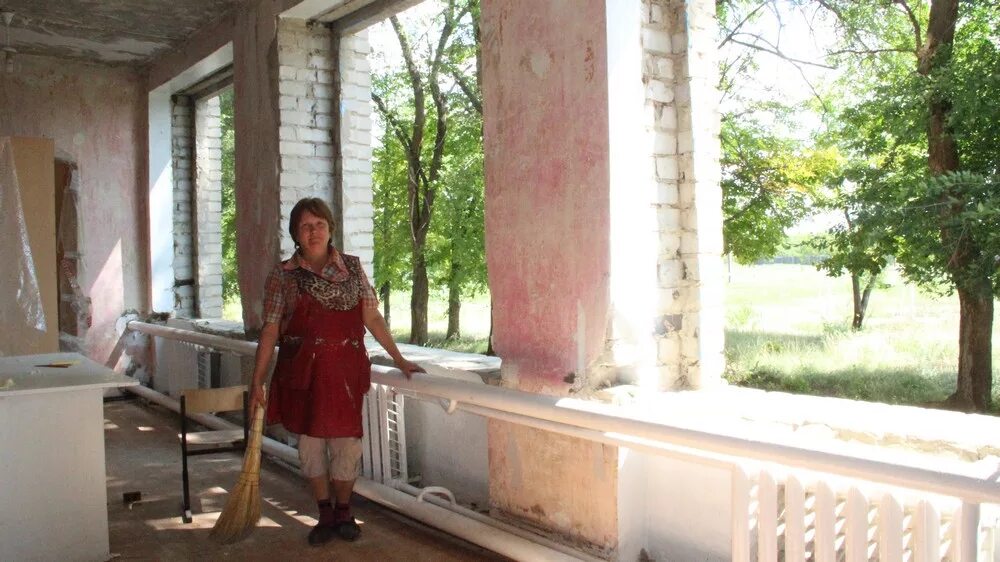 На ремонт школы потратили. На ремонт школы потратили. Капитальный ремонт детского сада. На ремонт школы потратили. Оохк отремонтированный.